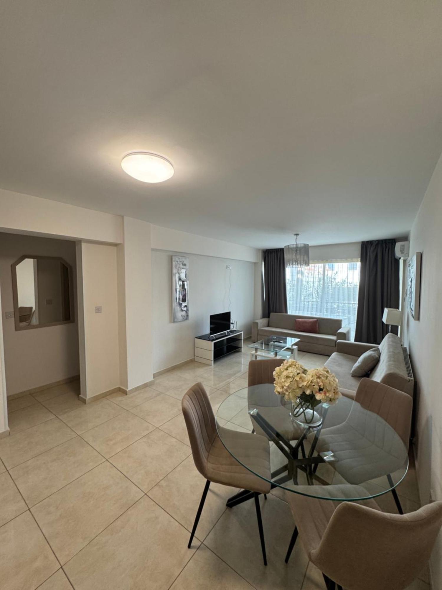 Marianna Hotel Apartments Limassol Bagian luar foto